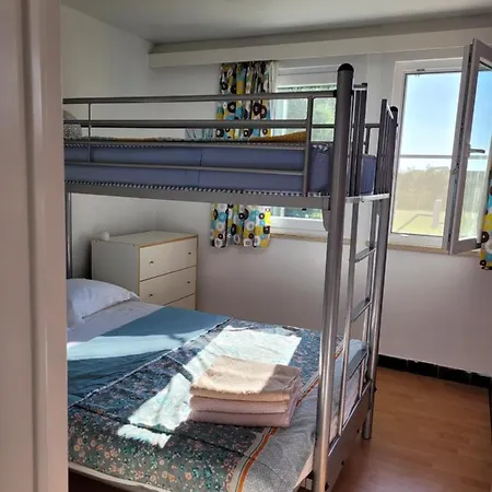 2 Bedroom In Apartment *