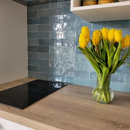 Apartment 2 Bedroom In *